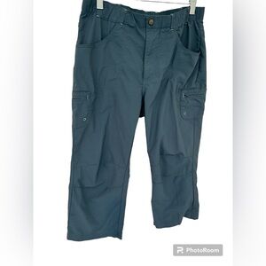 Columbia Quick Dry Crop Pants • Size Small
